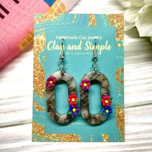 Clay and Simple hoop flower earrings